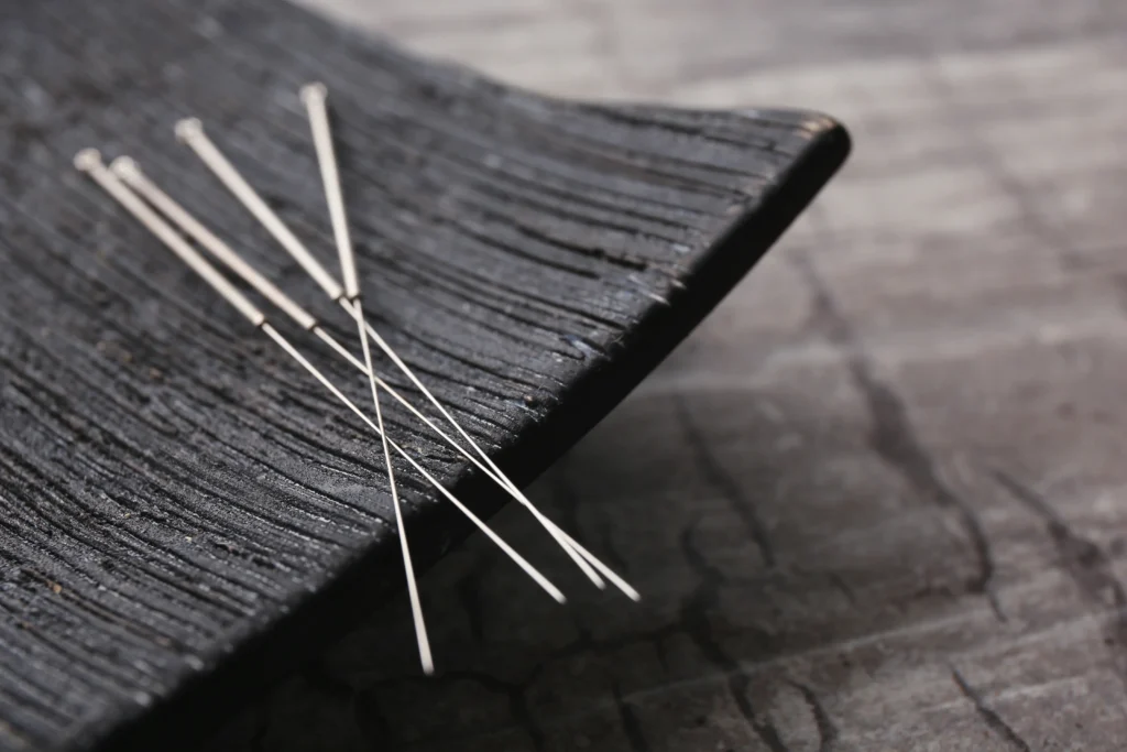 How Deep Do Acupuncture Needles Go? Depth Ranges, Anatomy, Safety, and What Patients Should Expect