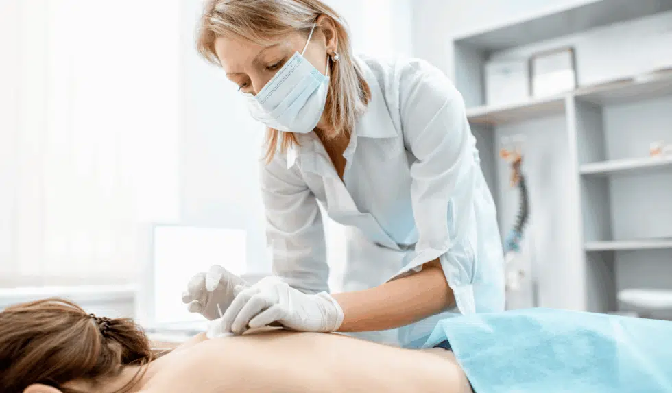 How to Become an Acupuncturist: Your Complete Guide to TCM Practitioner Education